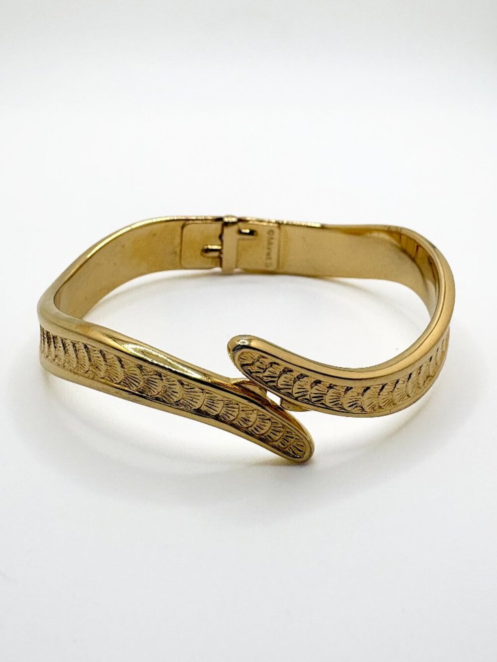 Vintage Monet Snake Style Bypass Bracelet in Gold Clamper Hinge Bangle